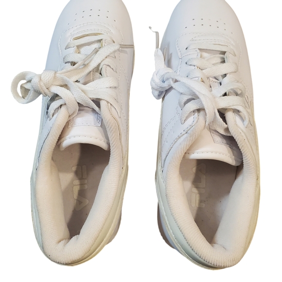 Fila Walking Shoes Womens Size 6.5 White Lace-up Low Top Sneakers - Picture 10 of 12